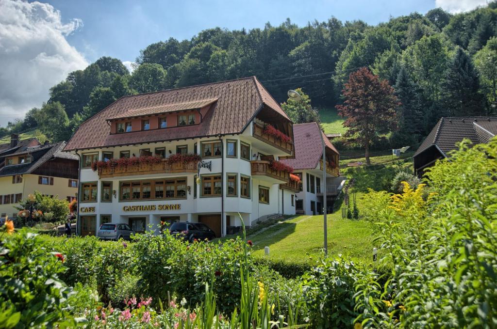 Gasthaus Sonne Münstertal Extérieur photo